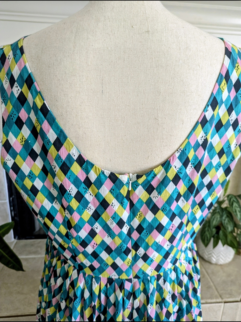 Emily And Fin Abigail Colorful Diamond Print Sundress Size 16UK - Picture 5 of 6